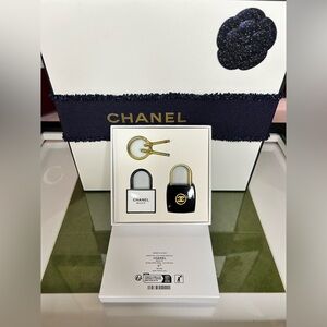 CHANEL White, Black and Gold Locks and Keys Set